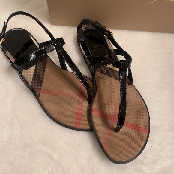 SOLD - BURBERRY Sandals - Picture 2 of 5